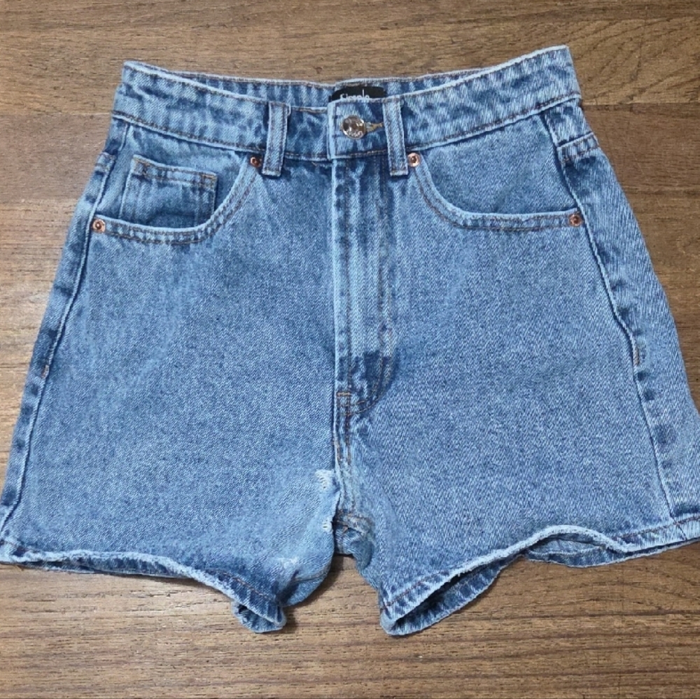 🔵3/$13 Simple Society Lightly Distressed Jean Shorts